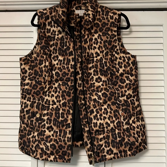 Always in style Leopard! Puffer Vest Charter Club Size Large - Picture 5 of 9